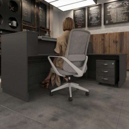 Mostrador de recepción en L con mesa – Vista lateral