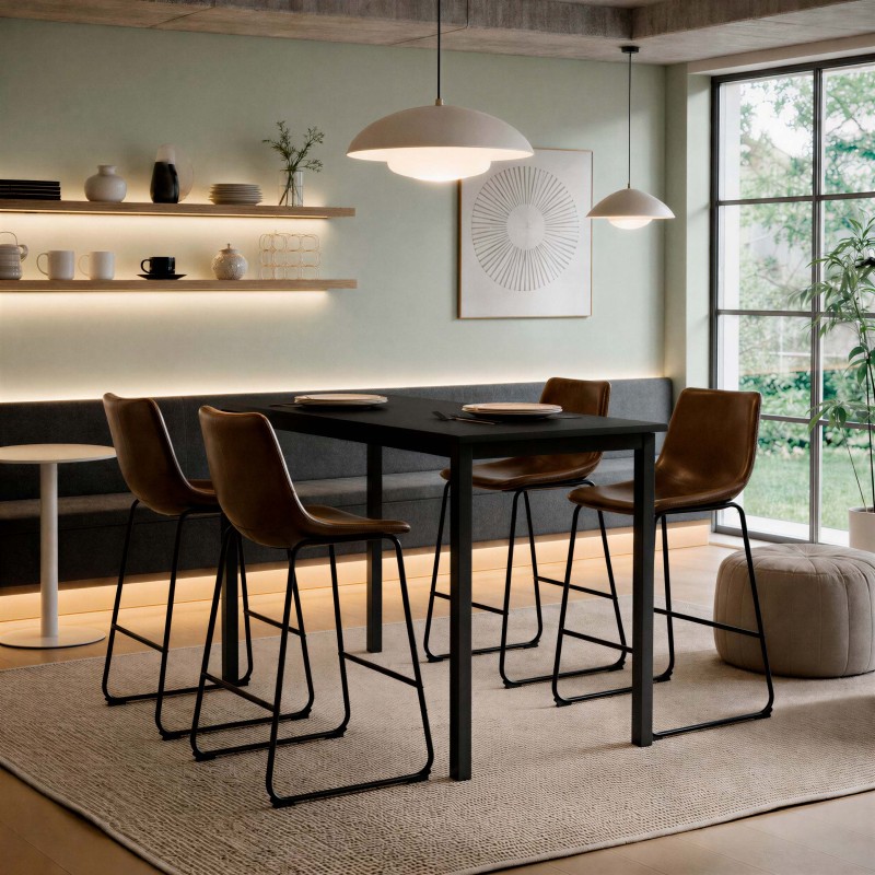 Espacio de comedor con mesas altas Modus